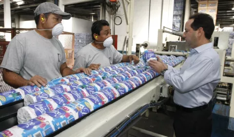La ley de política industrial aún espera por ser aprobada