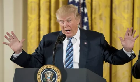 Reacción contradictoria de Trump ante marchas