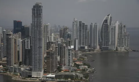 Escándalos impactan a las casas de valores   