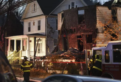 Mueren seis niños en incendio de una casa en Baltimore 