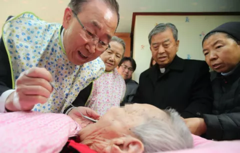 Ban Ki-moon, de "campaña" ante las presidenciales de Corea del Sur