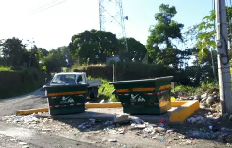 Denuncian mala colocación de tanques de basura en Chilibre