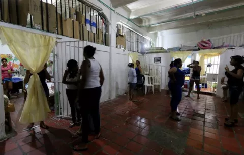 Nueve de cada diez mujeres internas en cárceles colombianas son madres