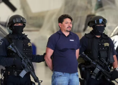 Narco mexicano extraditado a EE.UU. comparece ante corte de Texas