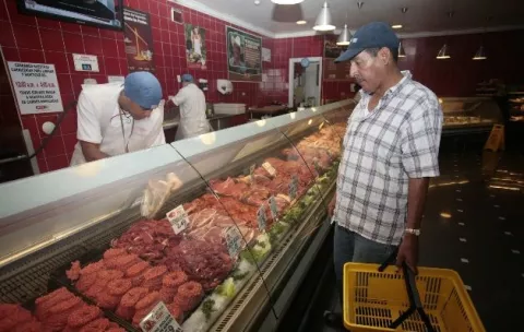 Gobierno insiste: Control de precios por seis meses más