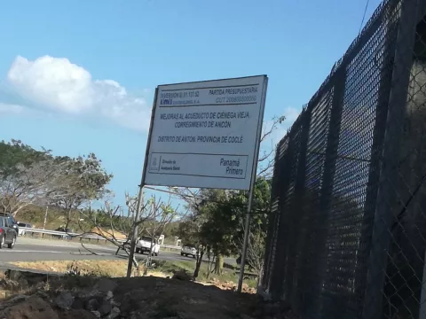 Doble error en publicidad de obras del gobierno de Varela
