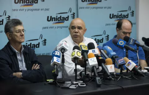 Oposición venezolana abandona definitivamente el diálogo con el Gobierno