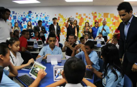 Panamá lanza plataforma educativa para la transparencia financiera 