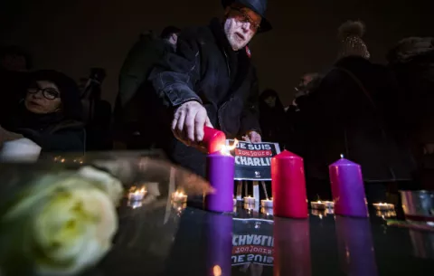 Francia recuerda con sobriedad el aniversario del ataque a "Charlie Hebdo"