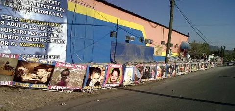 Investigarán a exgobernador mexicano por incendio de guardería en 2009