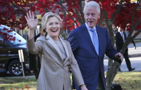 Los Clinton y George W. Bush asistirán a la investidura de Donald Trump