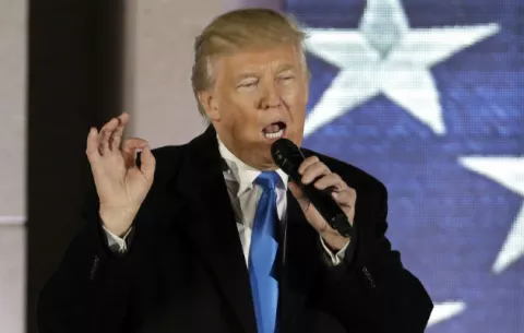 Trump será investido al mediodía, más custodiado que cualquier otro 