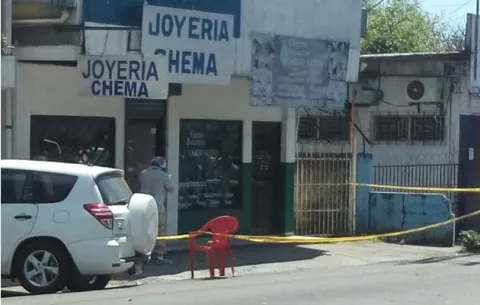 Autoridades desconocen el móvil de homicidio de joyero