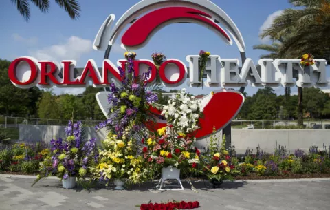 FBI detiene a mujer del autor de la matanza en discoteca de Orlando