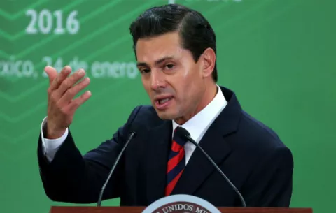 Peña Nieto reitera que no pagará muro fronterizo con EE.UU.