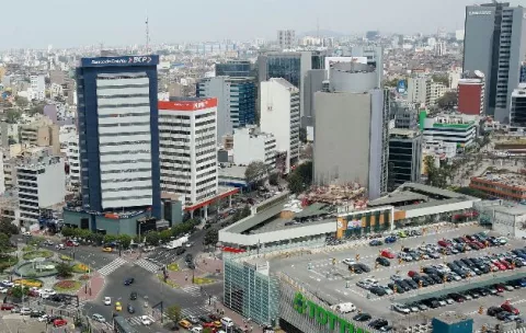 La economía peruana creció entre 3,9 % y 4 % en 2016, según primer ministro