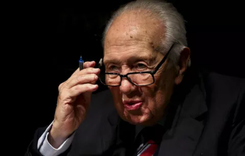 Muere ex presidente portugués Mario Soares a los 92 años 
