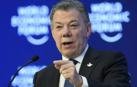 Santos exige a líderes mundiales cumplir compromisos contra cambio climático