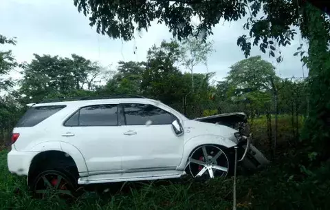 Conductor recibe golpes y ambulancia nunca llega