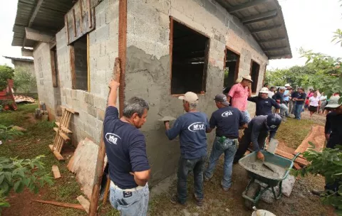 Estado perpetua a los panameños en la pobreza 