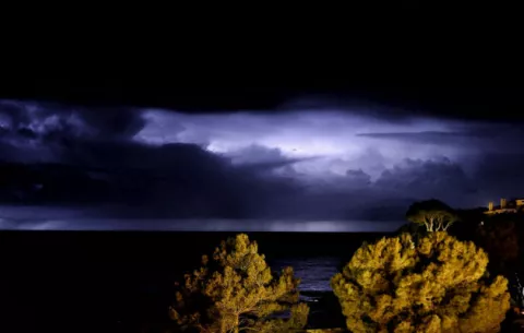 Fuerte tormenta castiga el oriente de España