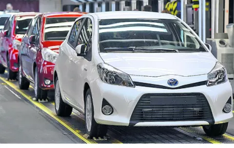 Toyota pierde el trono mundial en ventas en 2016 por primera vez en 5 años