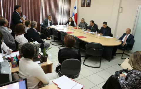 Comisión de  Comercio  prohíja anteproyecto para el Fondo Mixto de Turismo