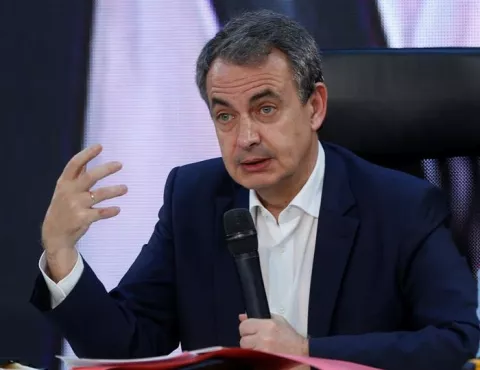 Zapatero insta a España y Latinoamérica a pedir rectificación a la Casa Blanca