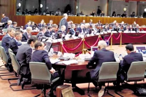 UE avala normas para la evasión