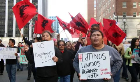 Marchan en Carolina del Norte  contra  Donald Trump