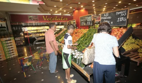 Costo de la  alimentación sigue  con tendencia al alza