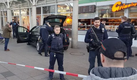 Policía alemana hiere a hombre tras atropello 