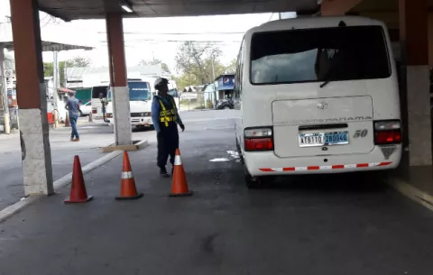 Inspeccionan buses en Coclé por traslado de miles de pasajeros