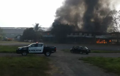 Voraz incendio en galera de Puerto Armuelles 