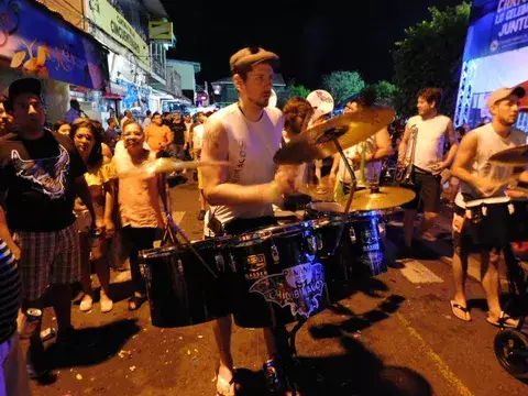 Chimbilacos Suizos llegaron para gozar del Carnaval Tableño 