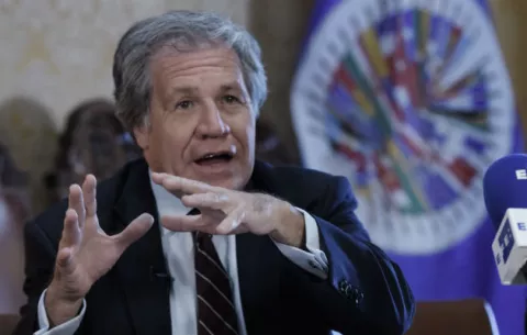 Almagro pide elecciones inmediatas en Venezuela 