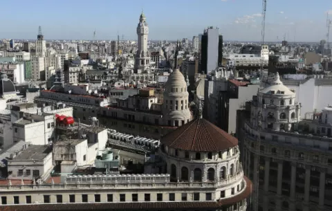 120.000 usuarios de Buenos Aires y alrededores sufren cortes de luz