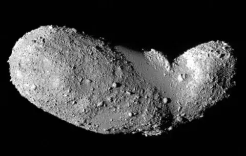 Desviar un asteroide con un proyectil sería factible, según un estudio