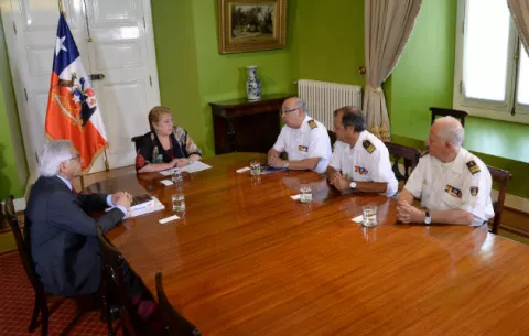 Chile: hay recursos para enfrentar crisis por incendios 