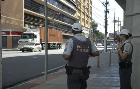 Policías regresan a laborar tras una semana de huelga 