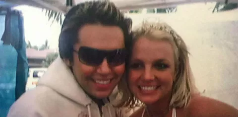 Joven se hizo 90 cirugías para parecerse a Britney Spears