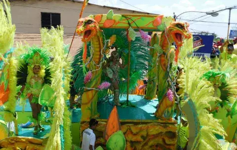 Lujo y fantasía en culecos en Las Tablas