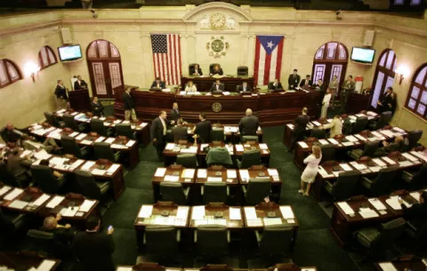 Decreto de ayuno y oración para manejar crisis en Puerto Rico levanta suspicacias