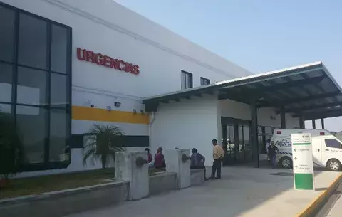 Hombre se tira del techo del hospital Chicho Fábrega y se encuentra en estado delicado