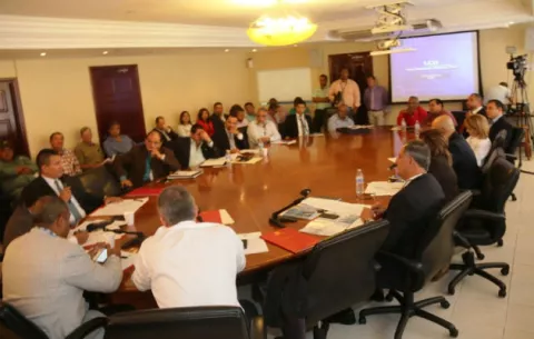Buscan consenso para la importación de alimentos