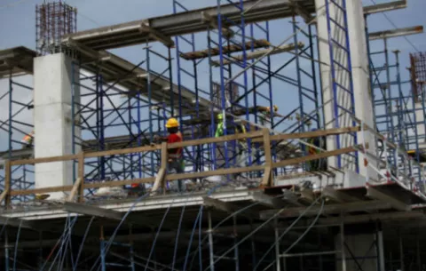 Se contrae la inversión en la construcción 