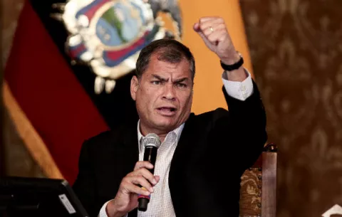 El presidente de Ecuador Rafael Correa reconoce la segunda vuelta electoral 