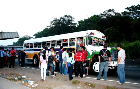 Persiste crisis del transporte público en Arraiján cabecera
