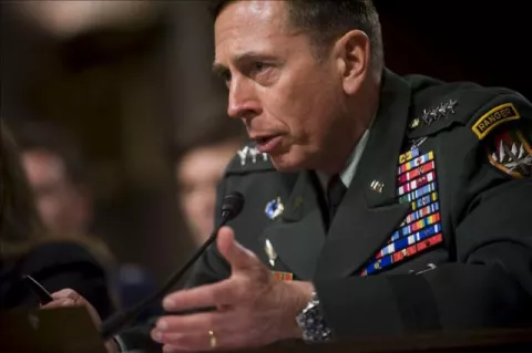 Exjefe de CIA advierte al Congreso que "orden mundial" está en grave peligro