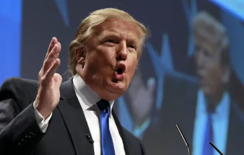 Trump dice que FBI es incapaz de detener filtraciones a la prensa